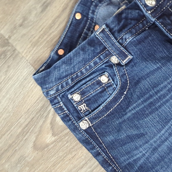 Like New Miss Me Rhinestone Studded Dark Jeans 28x31 easy boot - Picture 7 of 10